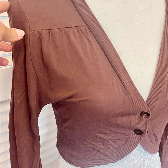 H&M’s Bolero Sweater - Picture 7 of 9